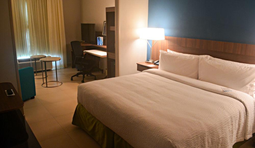 Fairfield Inn & Suites By Marriott كواتزاكوالكوس المظهر الخارجي الصورة