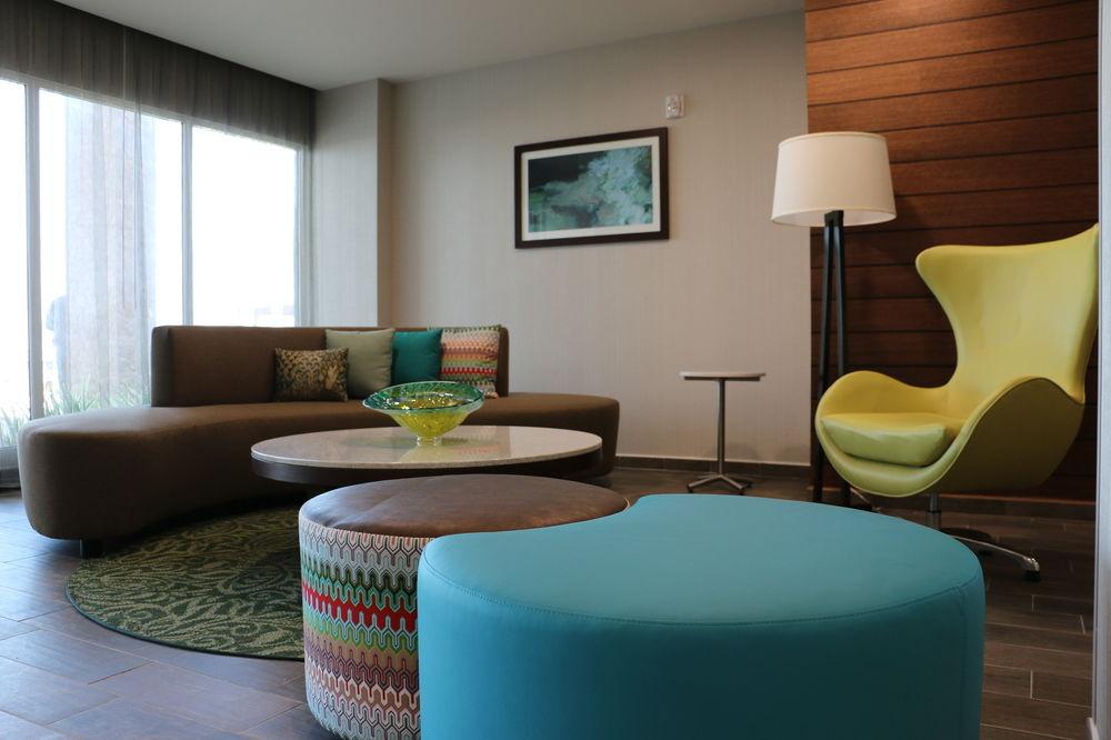 Fairfield Inn & Suites By Marriott كواتزاكوالكوس المظهر الخارجي الصورة