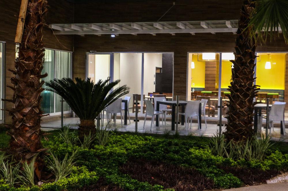 Fairfield Inn & Suites By Marriott كواتزاكوالكوس المظهر الخارجي الصورة