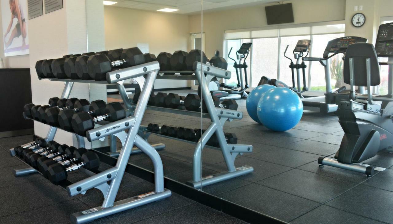 Fairfield Inn & Suites By Marriott كواتزاكوالكوس المظهر الخارجي الصورة